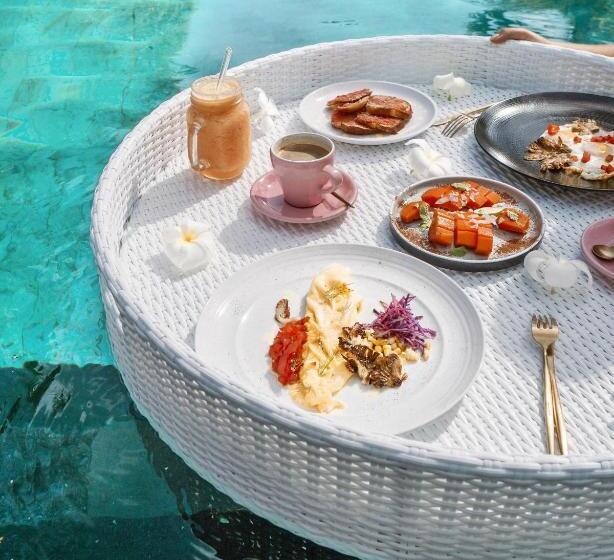Люкс с гидромассажем, White Palm Hotel Bali