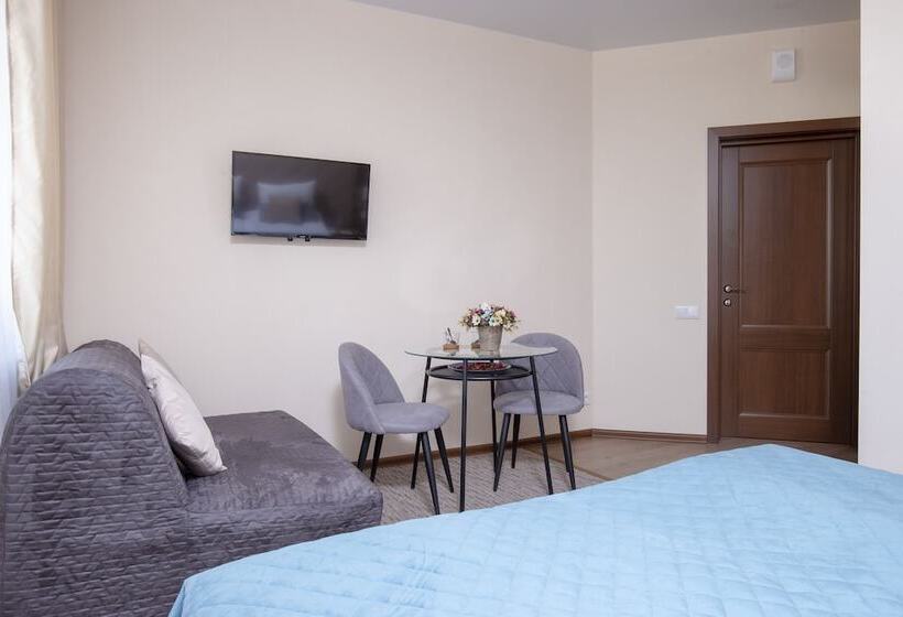 اتاق لوکس سه تخته, Mix Hotels Nevsky 67