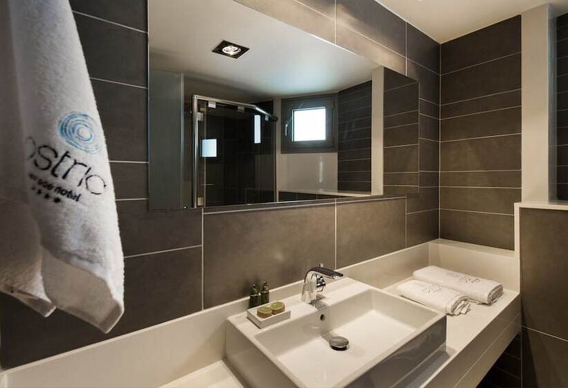 Трехместный Номер Стандарт Боковой Вид на Море, Ostria Sea Side