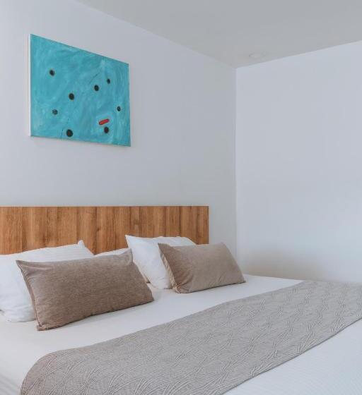 패밀리 룸, Travelers Orange Suites