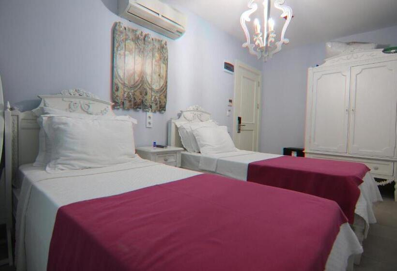 اتاق اکونومی, Alacaat Otel