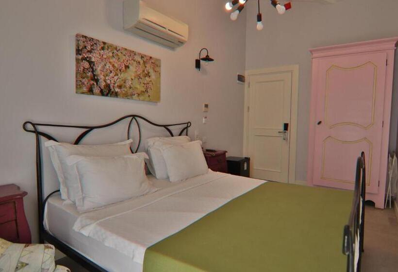 اتاق لوکس, Alacaat Otel