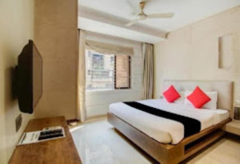 Номер Deluxe Одноместный, Pratiksha Residency , Nerul