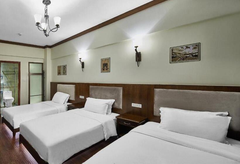 Номер Стандарт Трехместный, Memory Inn Guilin Central