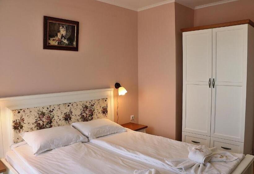 Номер Стандарт, Sirena Palace Family