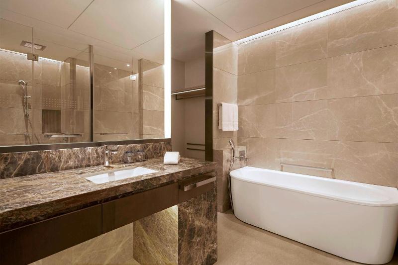 스탠다드 룸 킹사이즈 침대, Sheraton Shanghai Chongming