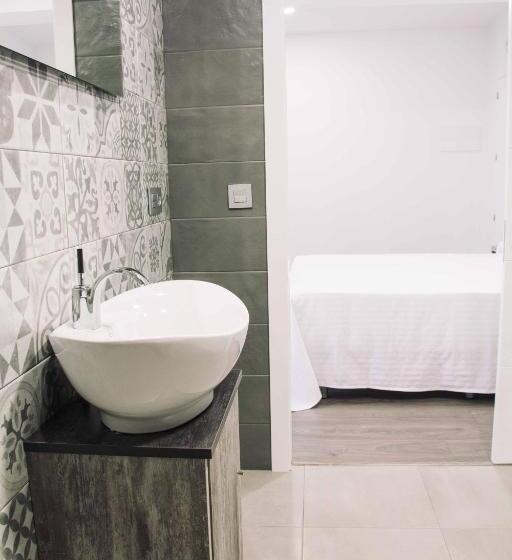 سوییت لوکس, Deluxe Hostels & Suites Merida