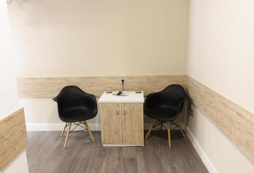 Люкс Повышенной Комфортности, Deluxe Hostels & Suites Merida