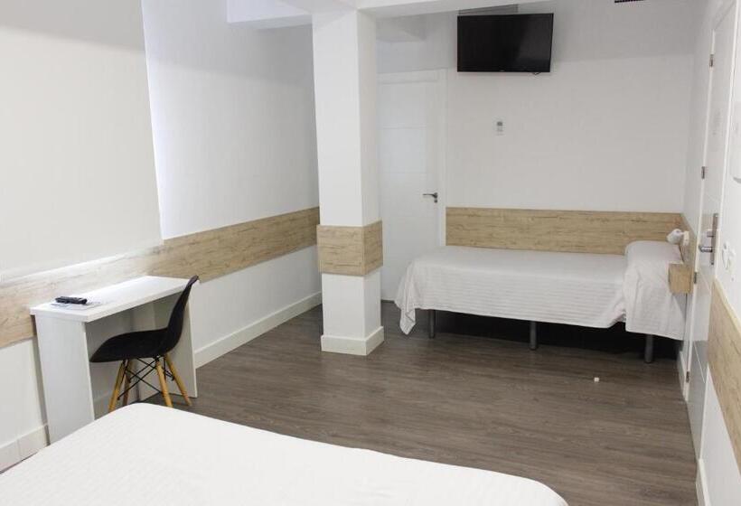 Семейный Номер Deluxe, Deluxe Hostels & Suites Merida