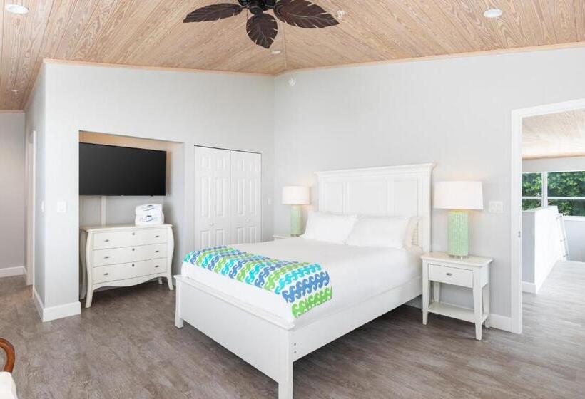 Вилла 3 Спальни, Dolphin Point Villas