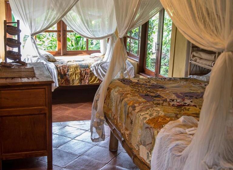 Семейный Номер Deluxe, Sarinbuana Eco Lodge