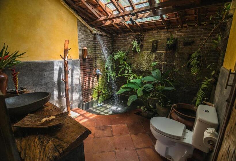 Семейный Номер Deluxe, Sarinbuana Eco Lodge