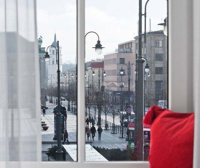 クラシックルーム, 15th Avenue