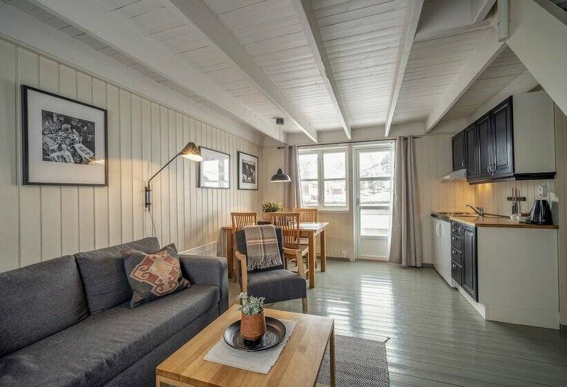 Хижина, Nyvågar Rorbuhotell    By Classic Norway Hotels