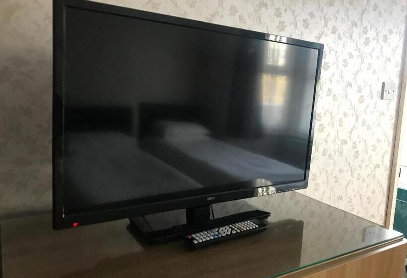Номер Стандарт Трехместный, Airport Guest House