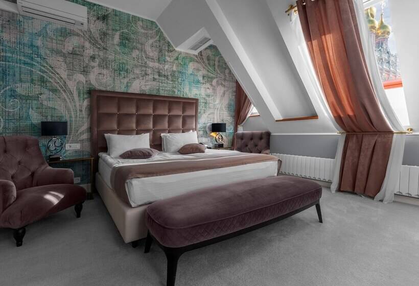 Полулюкс, Villa Kadashi Boutique