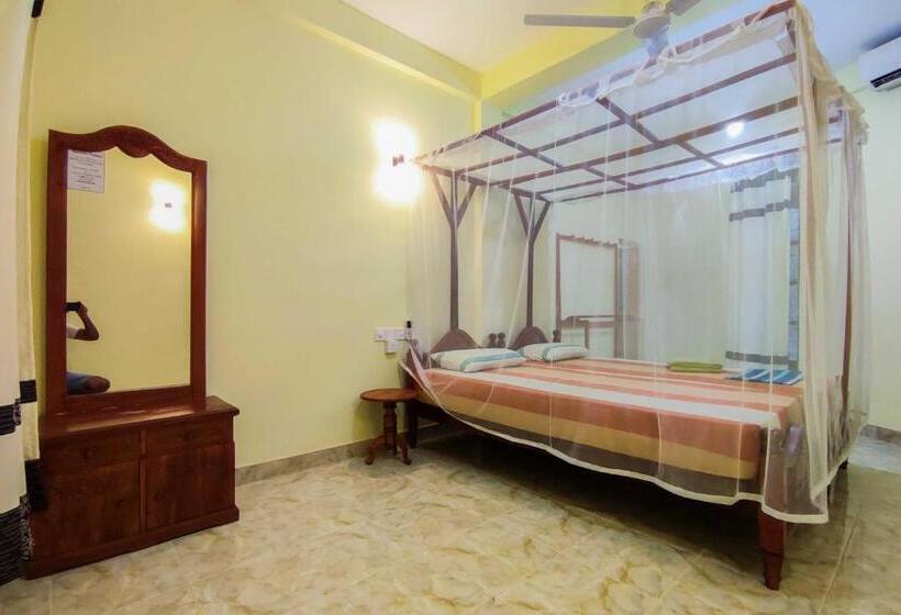 Номер Deluxe, La Safari Inn Tissamaharama