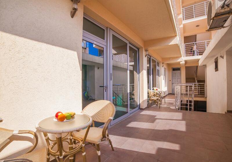 آپارتمان 1 خوابه, Apartments Raymond