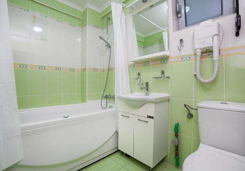 آپارتمان 1 خوابه با بالکن, Apartments Raymond