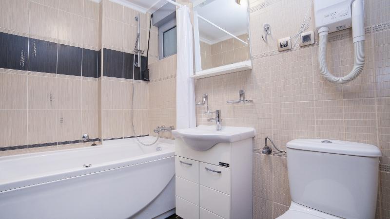 آپارتمان 1 خوابه با بالکن, Apartments Raymond