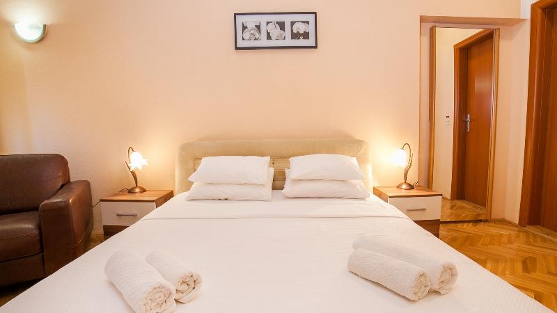 آپارتمان دوبلکس 1 خوابه, Apartments Raymond
