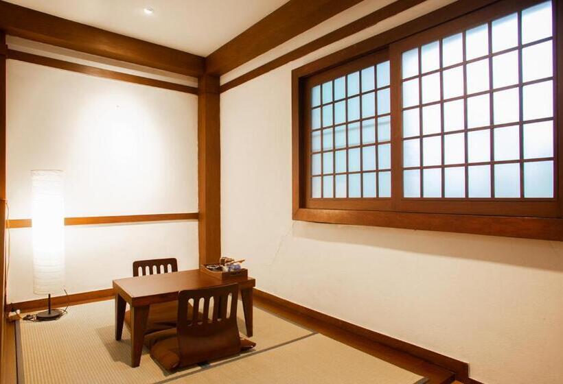 Quarto Superior, Baan Kashiwaya