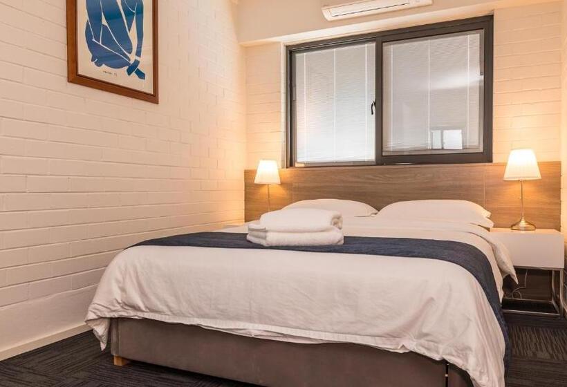 דירת חדר סופריור, Batavia Apartments