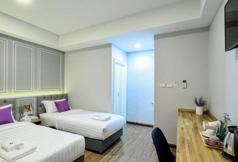 اتاق لوکس سه تخته, De Lavender Bangkok