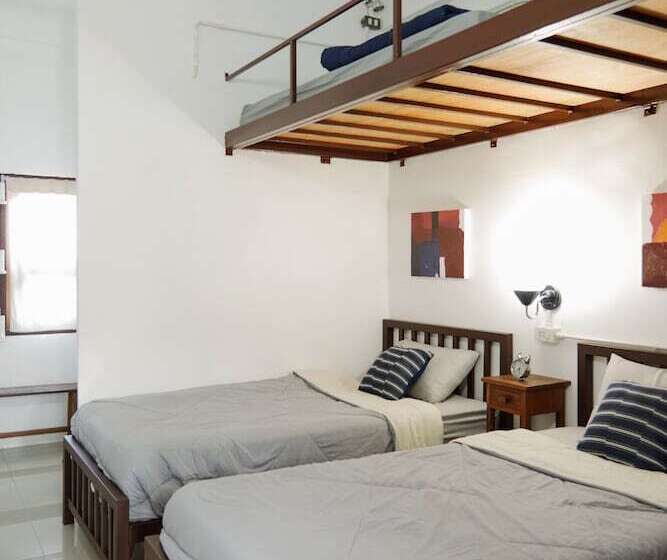 חדר סטנדרט לשלושה, Nanan House Hostel