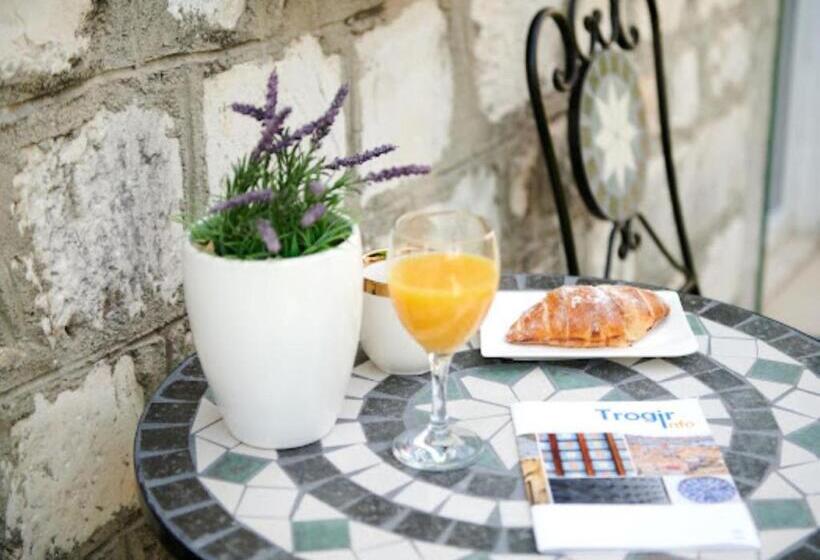 스탠다드 발코니 스튜디오, Guesthouse Ana Trogir Old Town