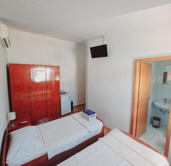 Номер Стандарт, Guesthouse Varnica