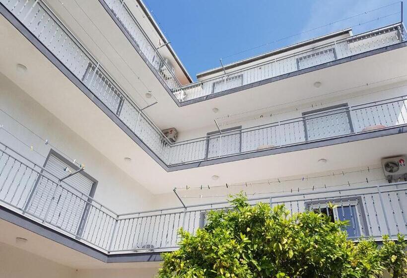 اتاق استاندارد یک نفره, Guesthouse Varnica