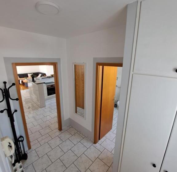 Апартаменты 2 Спальни Вид на Море, Guesthouse Varnica