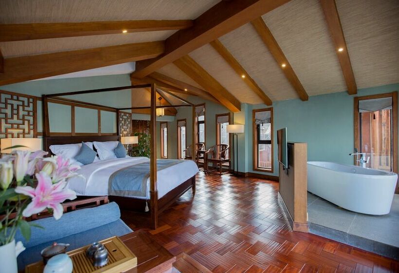 Семейный Номер, Walden Lugu Lake Zen Retreat