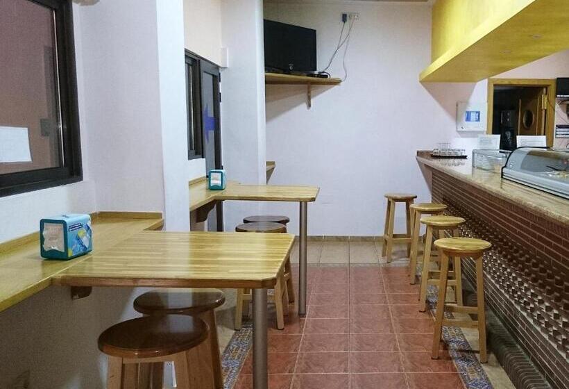 اتاق استاندارد سه نفره, Hostal San Marcos Ii