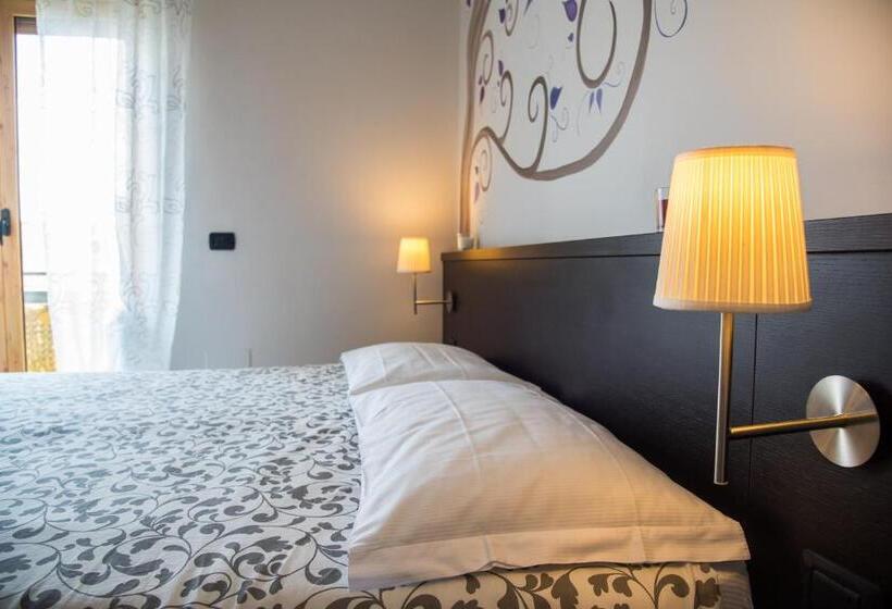 스탠다드 트리플 룸, Guest House Park Valmontone
