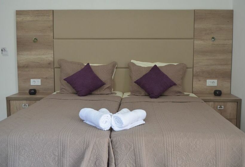 استودیو استاندارد با بالکن, Apartments Eneida