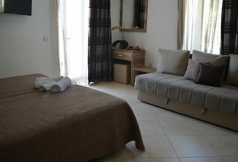 استودیو استاندارد با بالکن, Apartments Eneida