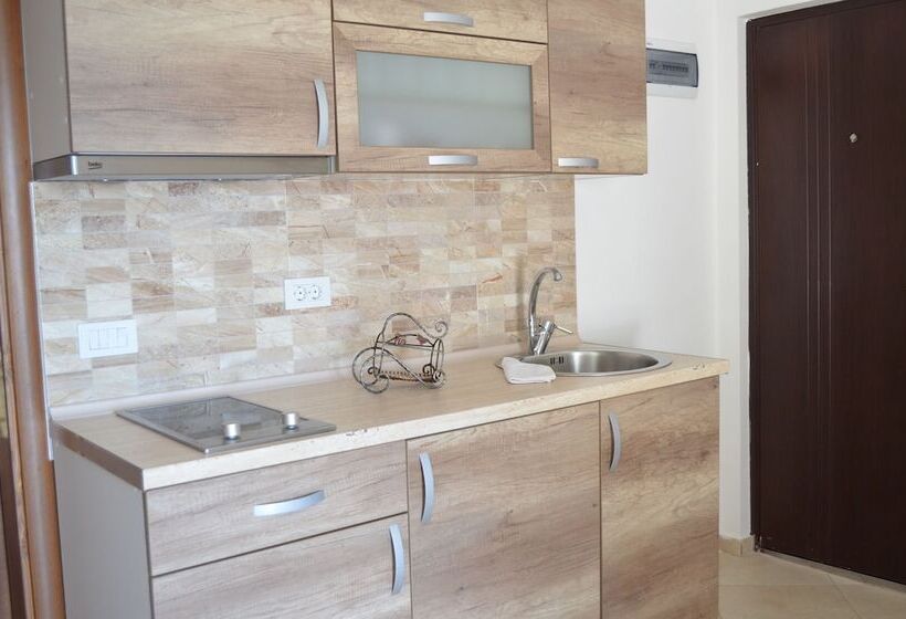 استودیو استاندارد با بالکن, Apartments Eneida