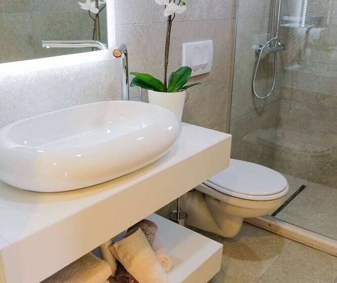 آپارتمان سوپریور 2 خوابه, Apartments Eneida