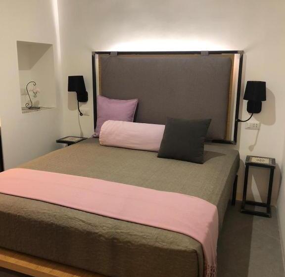 اتاق استاندارد سه نفره, Bellamania B&b