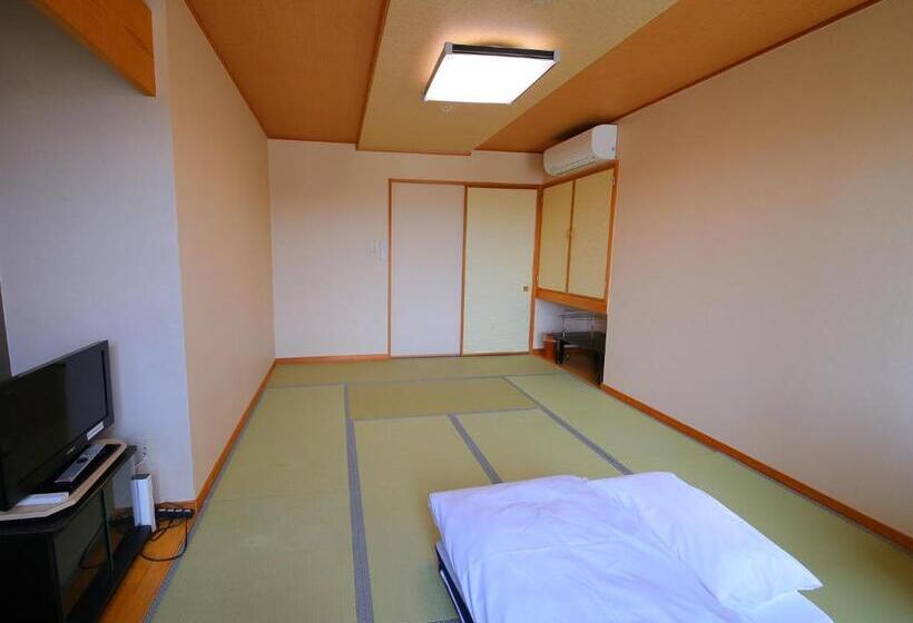 Quarto Estandar Banheiro Compartilhado, Matsukaze