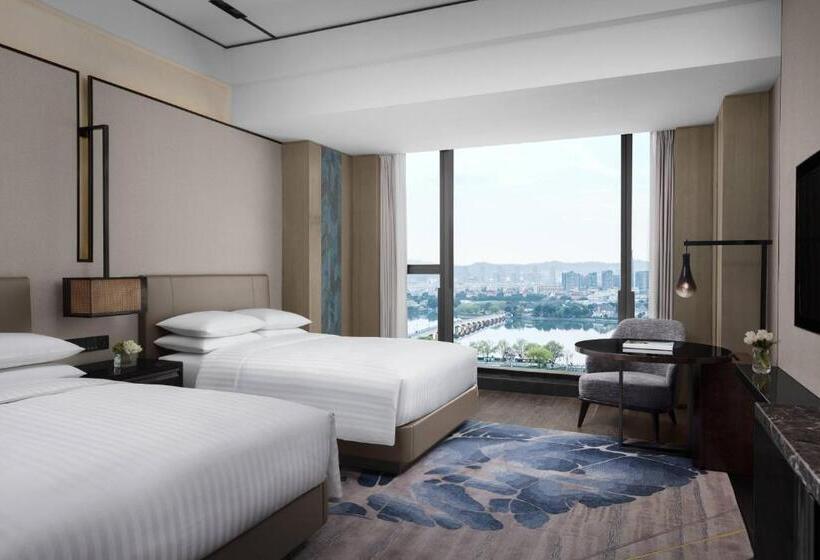 Номер Стандарт Вид на Озеро, Marriott Nanjing South
