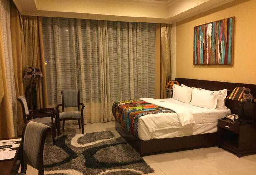 سوئیت پرزیدنت, Royal Grand Hotel