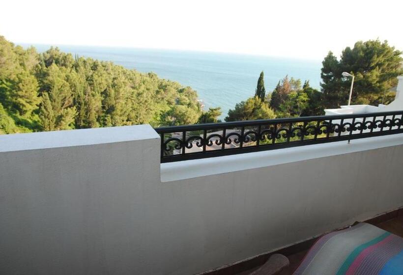 اتاق استاندارد با بالکن و چشم‌انداز دریا, Villa Dulsinea