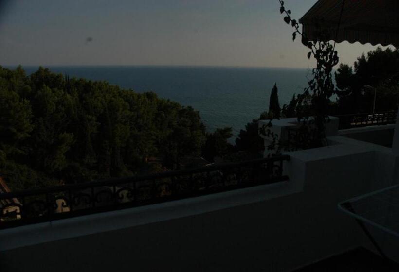 اتاق استاندارد با بالکن و چشم‌انداز دریا, Villa Dulsinea