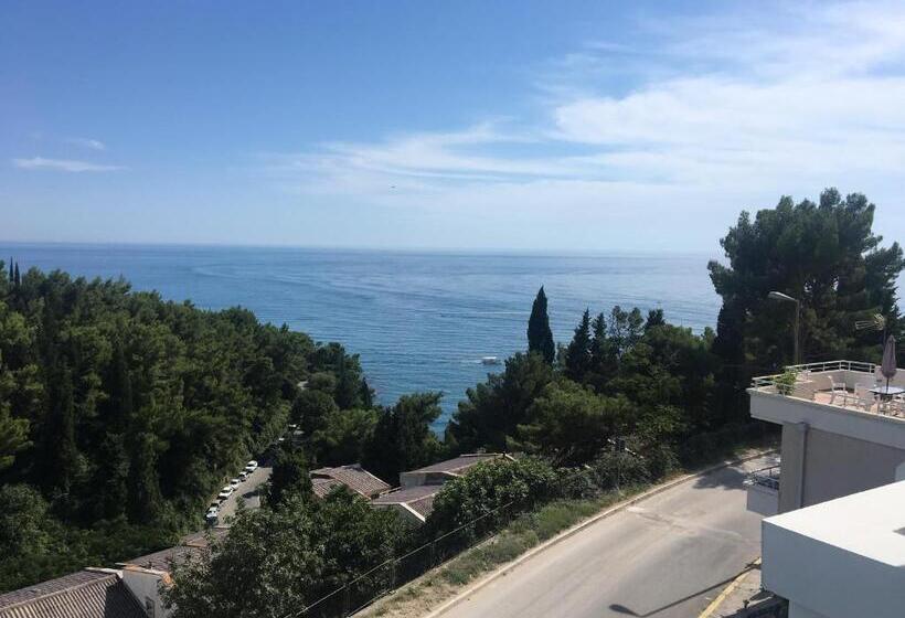 اتاق استاندارد با بالکن و چشم‌انداز دریا, Villa Dulsinea