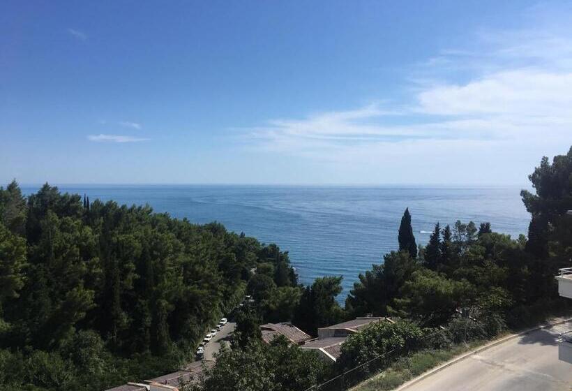 اتاق استاندارد چهار تخته با چشم‌انداز دریا, Villa Dulsinea
