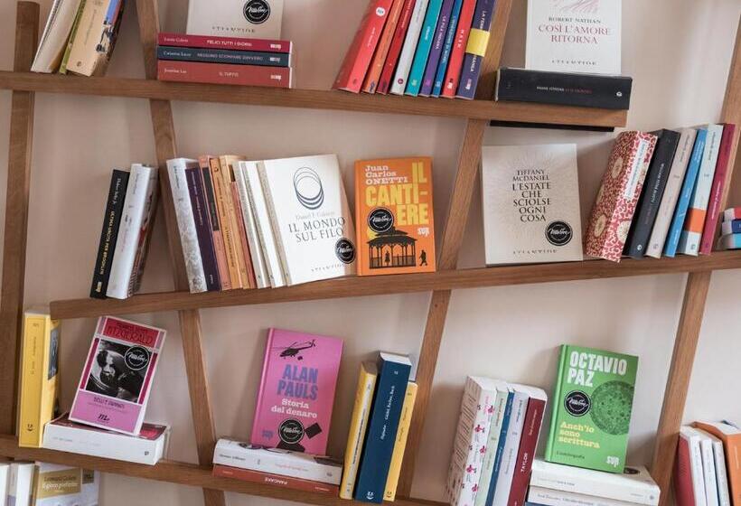 자쿠지 스위트, Villa Erre  Literary B&b