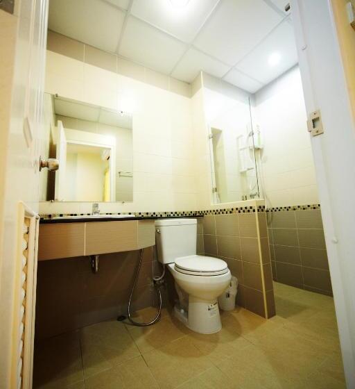 اتاق استاندارد با بالکن, Central Place Serviced Apartment 1